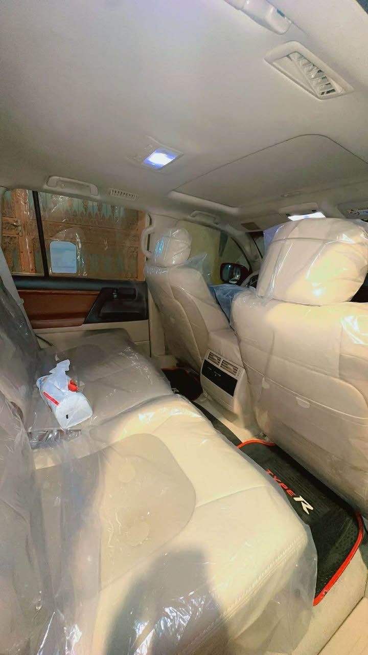 لاند كروز 2014 GXRكفاله عامه فقط بيه  بارد ماشيه 144الف سياره رقم بصره شبه مميز تحويل ثاني يوم الاستفسار:*********** البصرة, العراق
