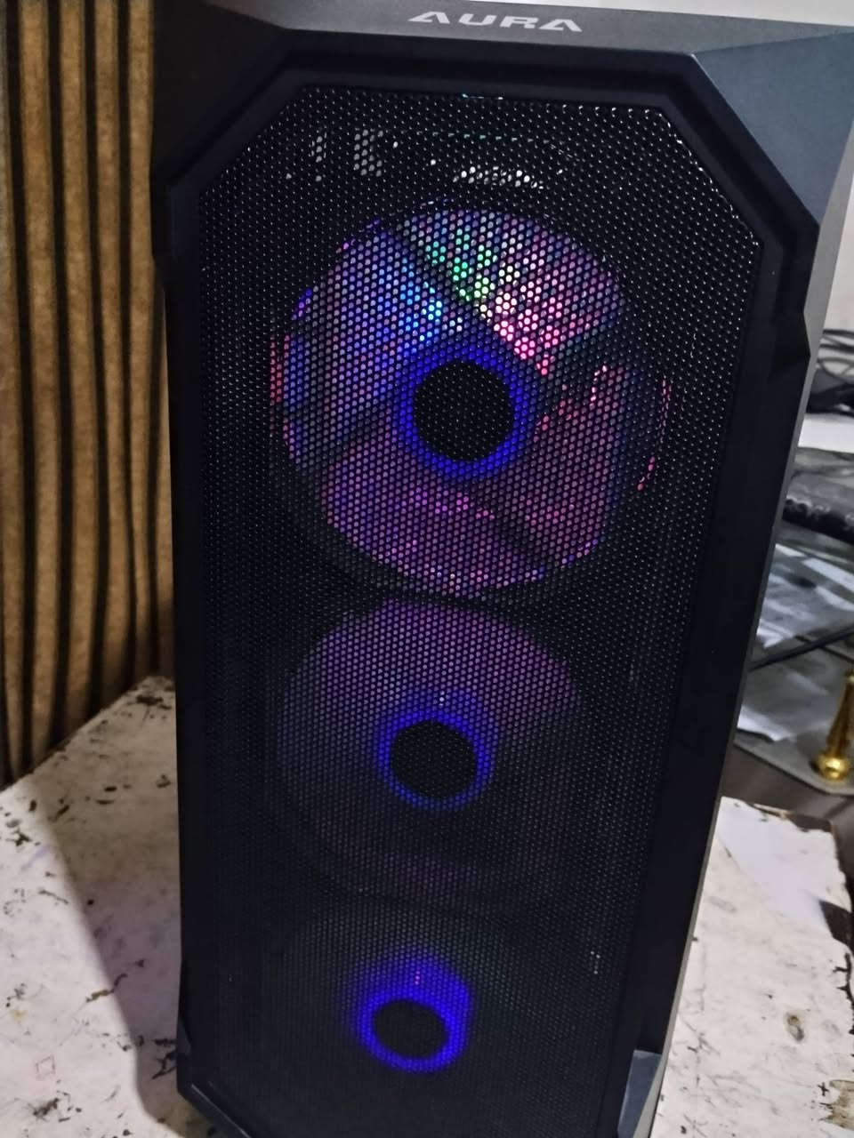 pc للبيع
السلام عليكم عندي هذا البيسي للبيع فقط كيس 
المواصفات 
كرت الشاشة rx580 8g
معالج من زيون 
الرامات 8x2 ddr4 
البور سبلاي 650 
كلشي شغال بي ومابي أي عطل بس ناقص تجيبلة شاشة 
السعر 300 وبي مجال للشراي 
راسلني واتساب فقط ***********
