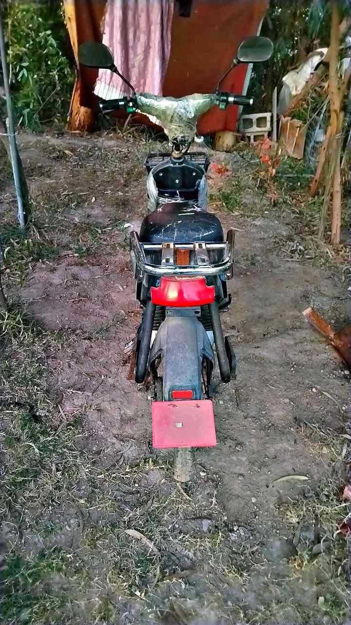 اسلام عليكم ورحمة الله وبركاته: ماطور للبيع فقط  بطاريات يرادله  ولباقي مثل ماواضح بصوره   السعر 200الف   مكان صقلاويه شهداء ثانيه الخاص مفتوح للشراي 

المو شراي لايعامل حبايب گلبي


**إذا كنت صاحب هذا الإعلان وتريد حذفه لأي سبب، رجاءا أرسل رسالة إلى الدعم الفني**