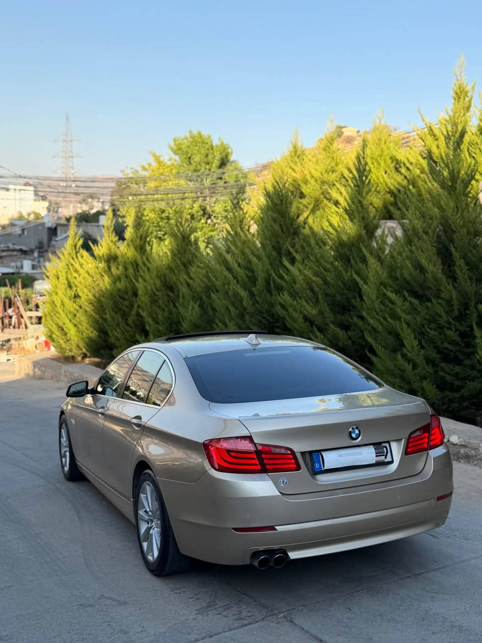 BMW F10 /525
حجم محرك ٥٢٥ نوزل كورت محرك مرغوب
فول سلايت و كوشن جلد و خزن و كهرباى و هئته ر و تبريد
شاشه كاميره حساس رادار 
تاغم تايراد جديد 
سندوق شفت لايت زينو شريكه 
٢٤ سماعات 
سياره اوروپى بدون رقم 
منافست غرامات بشرط
سعر ١١٥ ورقه و مجال 
مكان سياره دهوك 
***********☎️ دهوك, العراق
