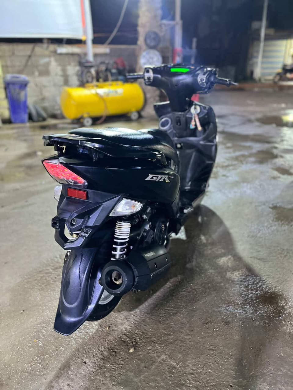 جي تي ار
رمبه الدراجه قبل شهر نازله رمبه 
كامله منقصها  برغي 
مكان الكاضميه 
***********
