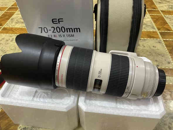 عدسه كانون 70-200 دبل استبلايزر 
الاصدار الثاني نظافه 98‎%‎ اخت الجديد 
السعر مليون و 400 الف
مكاني بابل 
***********
