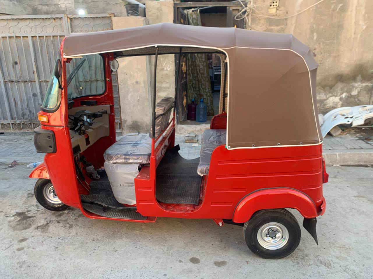 سلام عليكم تكتك 2017مصبوغه جماليه ع الحديد لا معجون ولا شي تخم تاير جديد مكينه لا تنقيص ولا تبخير سعر (5100)وبيه مجال عنوان تقاطع كسره وعطش حي الكوفه ***********
