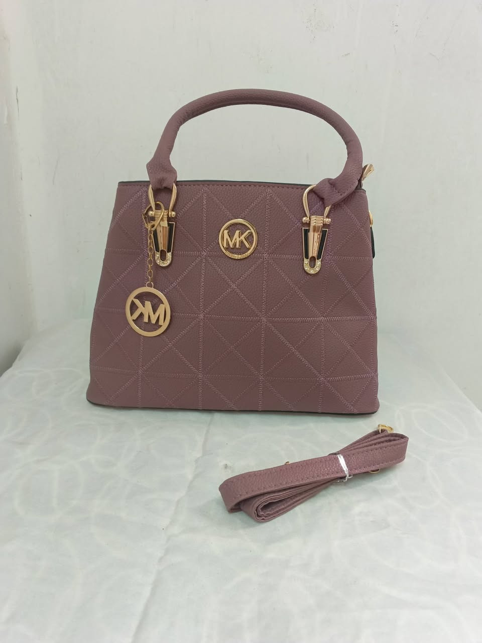 بآلة أوربي القطعة من الفين للخمسة توصيل داخل بسماية الف


**إذا كنت صاحب هذا الإعلان وتريد حذفه لأي سبب، رجاءا أرسل رسالة إلى الدعم الفني**