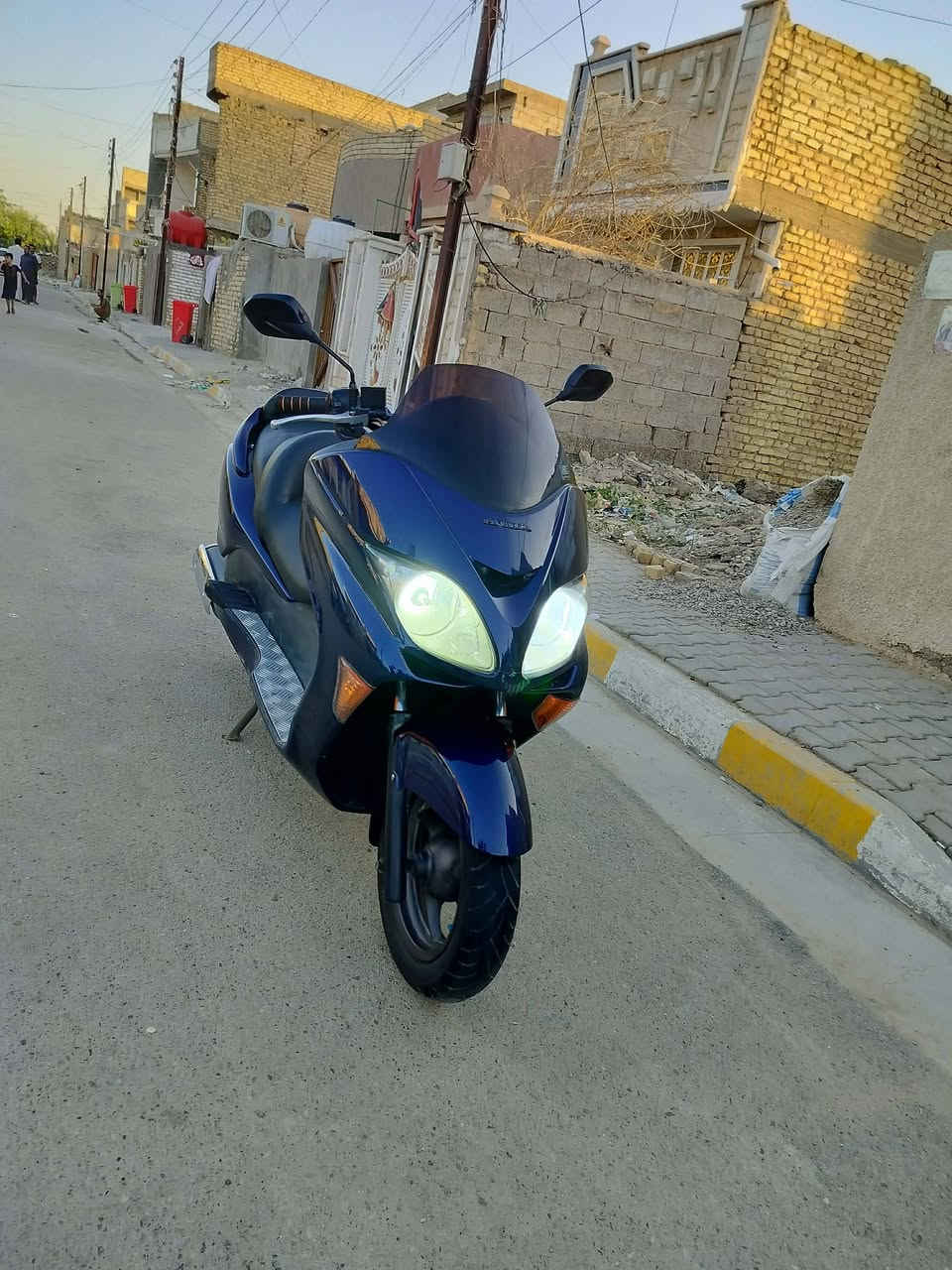 يا اللة دراجة فورزة 8/0سته كير 3تحؤيلات  بلادي مكينه جؤيتر كلجات كفاله جيب  فيتر ؤافحص ماشيه 32حقيقي منضؤمه زنؤن اصليه شادلهه تخم تاير جديد استاند حساس اكلؤب جنطه بصمه سؤيج طؤارئ  نشاطه فؤل طستهه  ناعمه دراجه جاهزه بدؤن اي نقص  مكاني بغداد السعر مليؤن ؤ350شراي اتصل عرقم ؤتدلل  ***********
