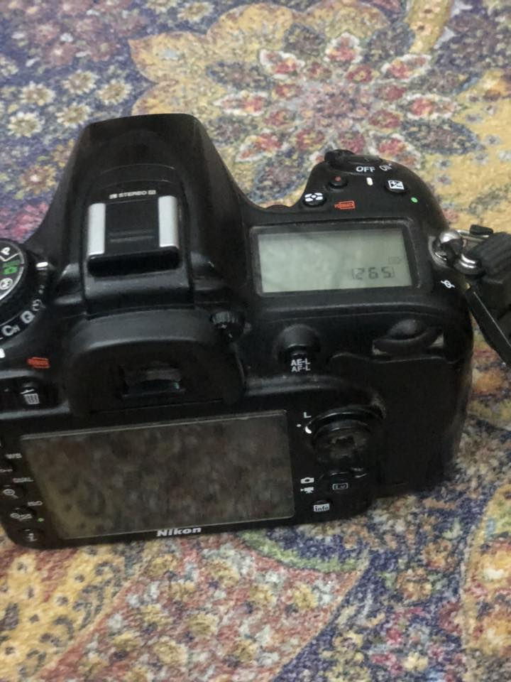 سلام عليكم شباب عندي كامره نيكون دي ٧١٠٠ ملحقاتها :
شاحنه 

حزام كتف 

جنطه 

سعرها ٤٢٥وبيها مجال بسيط مكاني بغداد مدينه صدر 

رقمي ***********
