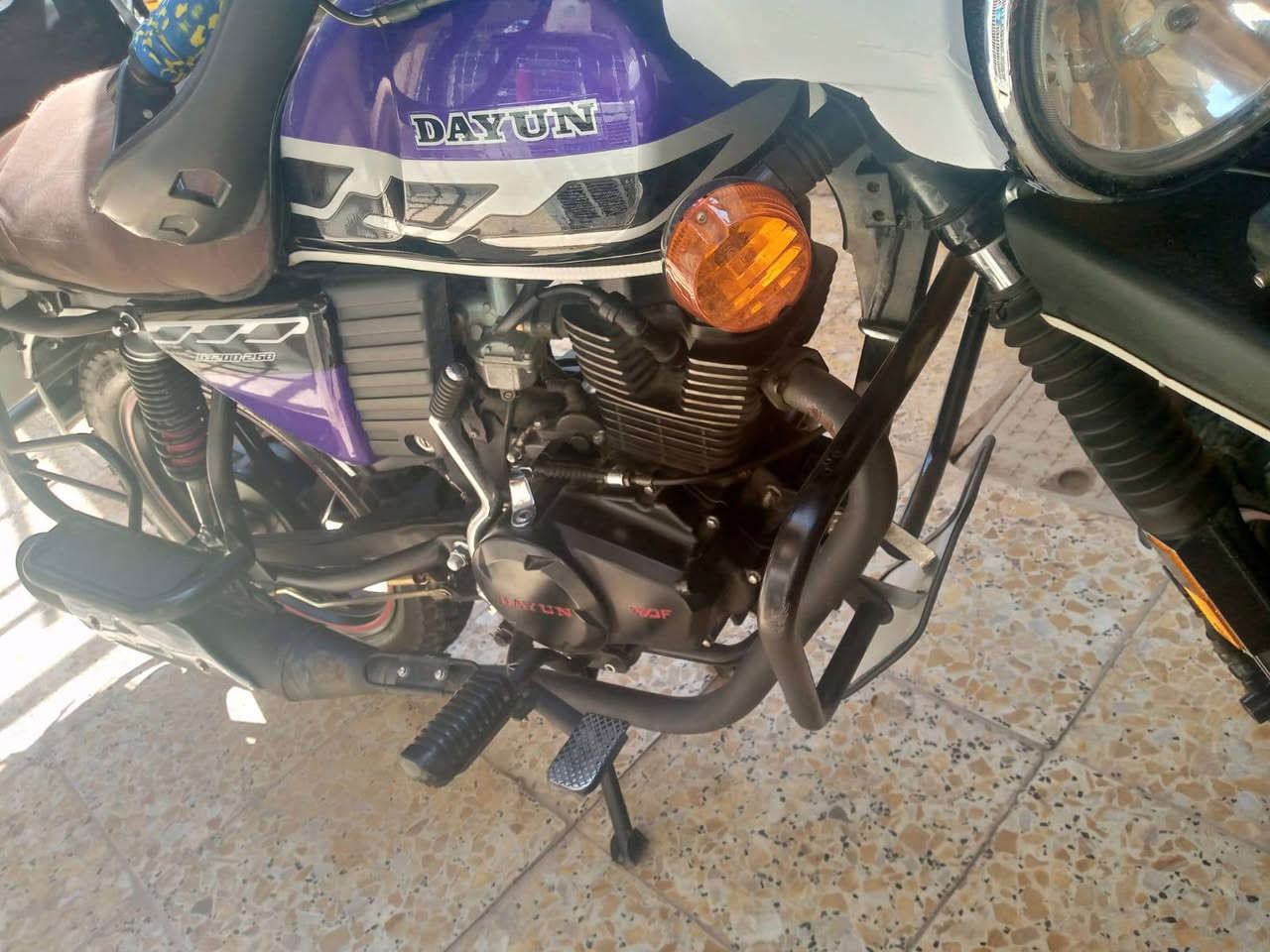 سلام عليكم دايون جبلي محرك 200 موديل 23 مكفوله كفاله عامه كهربأيات شغاله تخم تاير جديد رقم بغداد تحويل ثاني يوم  بيه بس صالنصه فلتر مالته طاك  باقي كله مكفول   سعر 2700 او بيه مجال للطيبين أي ستفسار تصل *********** متواجد بس عليه وتساب او رصيد بكاني بغداد شعب
