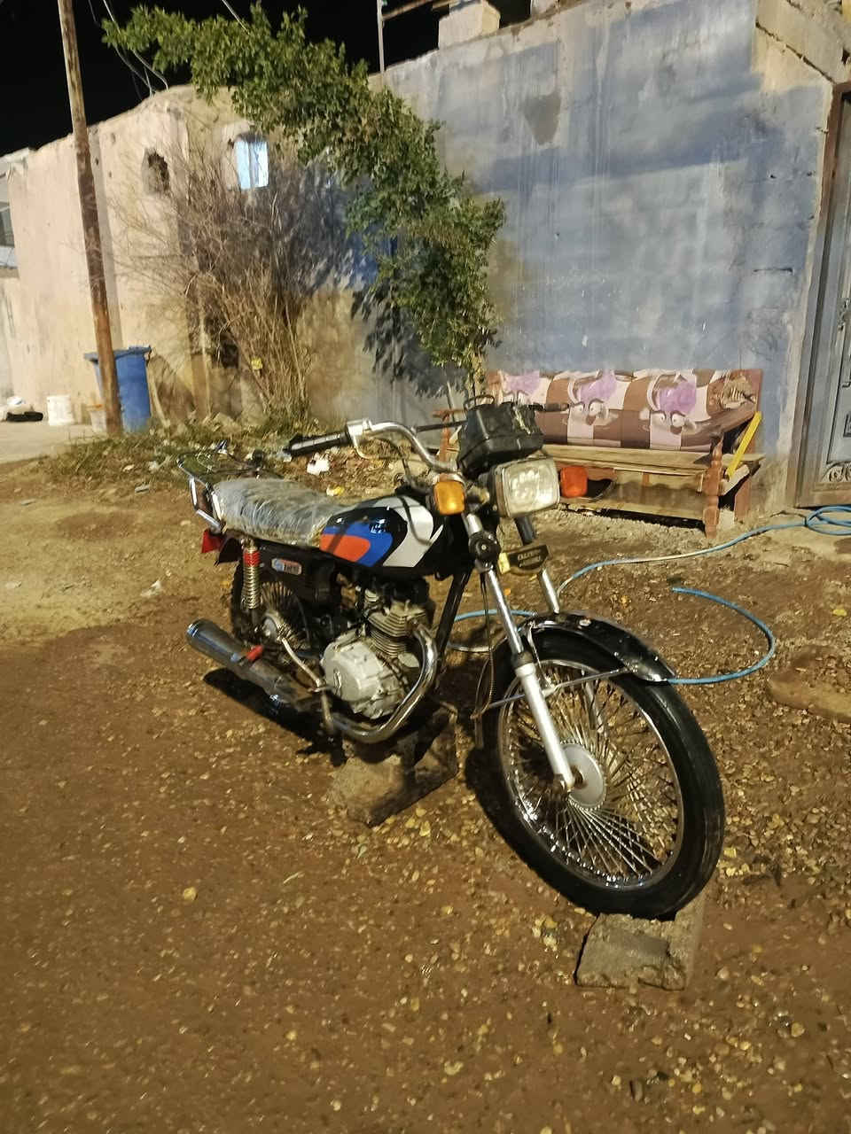 موديل 2020 دراجه حلوه
بدون اوراق لسعر 350 وبيها مجال مكاني الخالص 
***********
