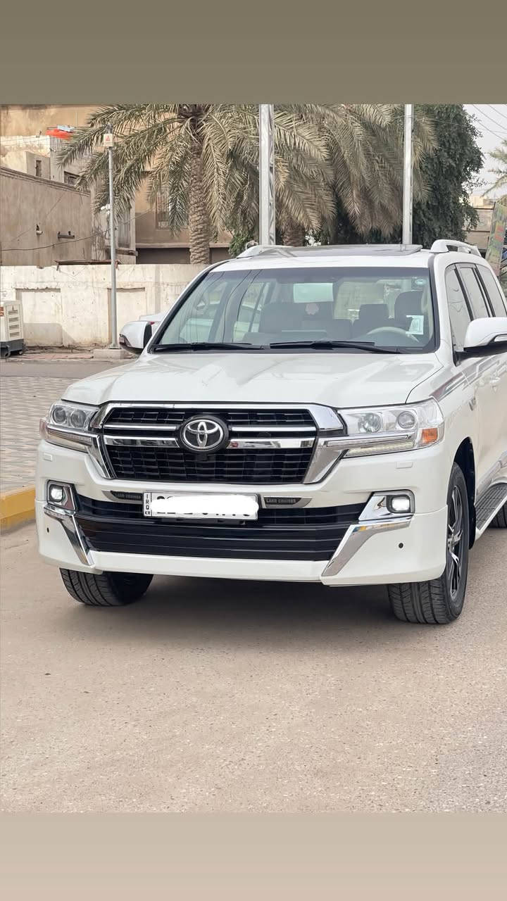 السلام عليكم 
لاندكروز موديل ٢٠٢١ 
للبيع او المرواس بلكزز  ١٦ او ١٧ او لاندكروز ٢٢
سياره مكفولة 
بيهة فقط حالوب بلقماره 
سياره موصفات جيهانيه
سعر ٤٩٠ و بيهة مجال 
سياره مكفولة من طخة 
مكان سياره ميسان 
للاستفسار ***********

