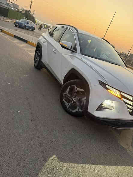 توسان موديل 2023 خليجي 
كفاله من الصبغ والبارد والتبديل
رقم بغداد انكليزي
 المشي51كم  
اربع وضعيات قيادة
اللون ابيض 
اضائه LED بالكامل
فول تحكم ستيرن
شاشه اعطال
تشغيل عن بعد
دخول ذكي
بصمه تشغيل
بصمة ابواب
تشغيل عن بعد
شاحن وايرليس
كشنات كهرباء
كشنات جلد بلادي.                                                              
اريل نفگيشن
حجم الاطار 19
سبير منازل
ويل جبير
داخل مخمل
هاند بريك كهرباء
مانع منحدرات
مانع انزلاق 
كامرة دوارة
مري شفط وتفتح عند الاقتراب
اضائه ابواب
بردات خلفيه بلادي
بردة جنطة
تشغيل انارة عند الدوران يعني لايت لكزز
حساسات اماميه + خلفيه السيارة فول 
عدا الفتحة
لايت لد خلفي امامي
السعر 212$ 
العنوان بغداد
***********
