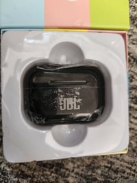 ايربود • JBL • شامل التوصيل