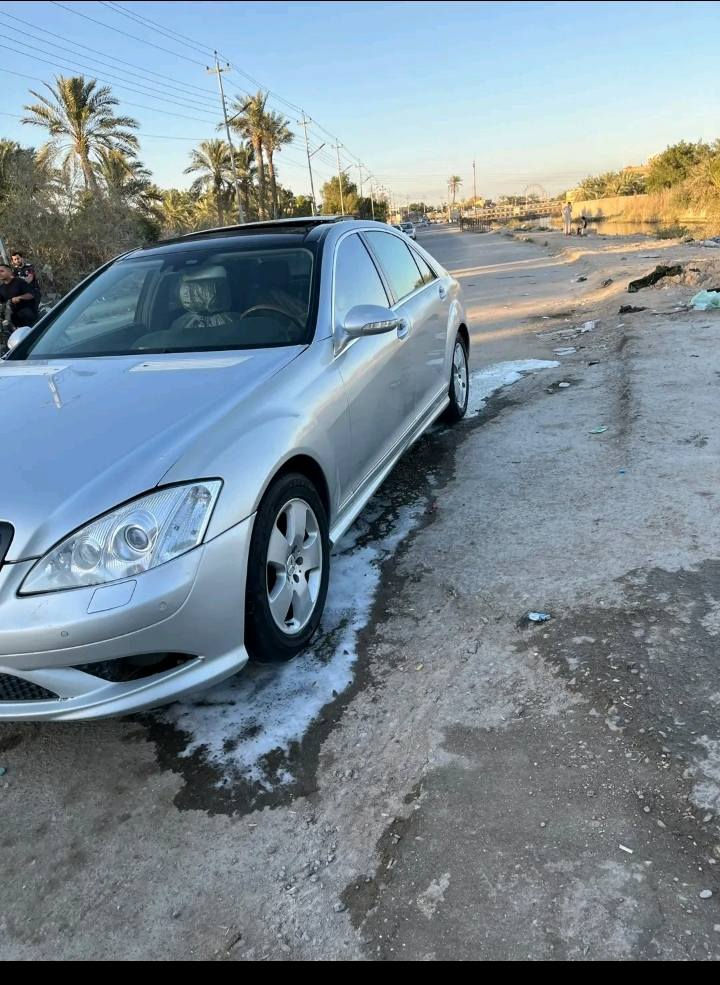 سلام عليكم مارسدس ادوات كفاله عامه فول مواصفات s500 محرك 8 سياره جديده هواي مواصفات بيبان شفط يعني سياره فخمه بيه بس جراد قليل موديل 2008 بيه بس ارقام سعر 85 مجال قليل أو مراوس حسب القناعه والمايعرف بيهه وينطي سعر من يمه لايعلق مكاني بصره ***********
