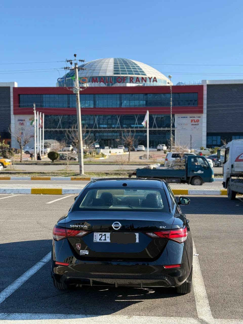 نیسان سێنترا 2020 مواسەفات SV 
ڕاداری پێشەوە و ڕاداری دواوە
 سیستە میeco+ نۆرماڵ+ sport
کامیرا و بەسمە
دەرگای سەکن  و سەیاق بەسمە یە
خەتی جادە 
تەحدید سورعە
ئیمێر جنسی برێک لەهەر حاڵە تێکی بێ ئاگایی 
خۆی ئیستۆپ ئەکات
بۆ ۱۰۰کم ۷.٨ لیتر بەنزین ئەخوات
 شاشەی ئایپادە لێدراوێکی زۆر سوکی هەیە 
ڕسمەکەی دانراوە  تەنها بۆنیتی بۆیاغە 

سعر: لە کۆمێنت داوای بکە ڕاستەوخۆ بۆت دێت 📩 

گێڕ و مەکینەی زۆر بێعەیبە بەشەرت  __ 
هیچ گڵۆپێکی ناو شاشە ی پێنەبوە 
سەیارەکی زۆر خاوێنە

ژمارەی خاوەن سەیارە 
***********
*********** رانية, السليمانية
