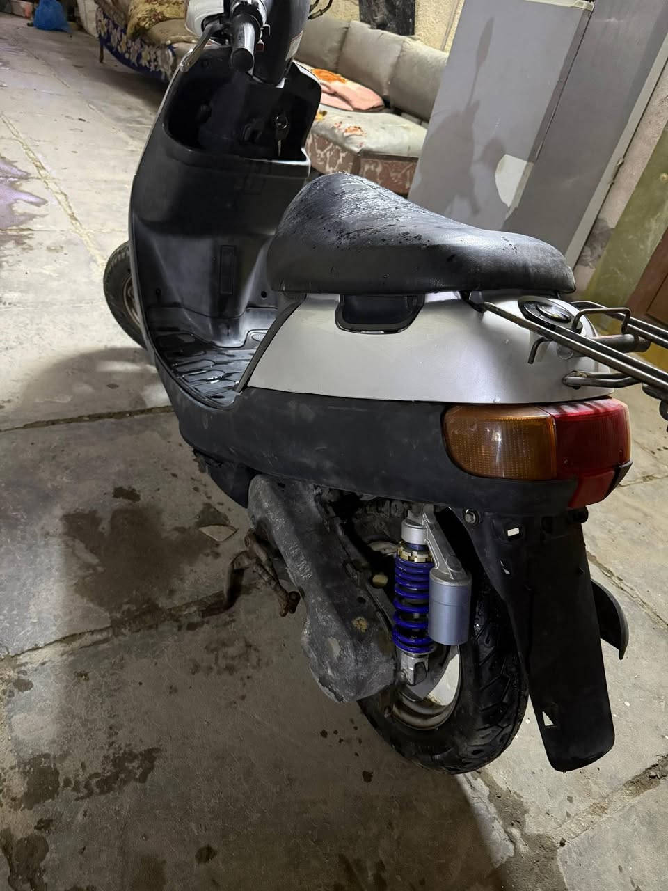 دراجتين بطه موديل 2003 الرصاصيه ما مفتوحه مبدله كفرات جديد سعرها 450ألف، الحمره مكفوله من تاير لتاير سعر 650 ألف بيهن مجال للشراي


**إذا كنت صاحب هذا الإعلان وتريد حذفه لأي سبب، رجاءا أرسل رسالة إلى الدعم الفني**