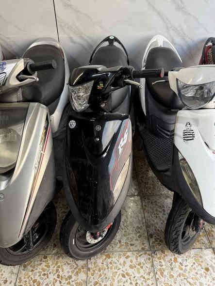 معرض الواثق لتجارة الدراجات النارية 

متوفر جميع انواع الدراجات النارية 
بيع بلنقد والتقسيط المريح لحاملي ماستر كارت الرافدين 

مدني ، متقاعد ، عسكري . فقط 

للاستفسار اتصل وتدلل 

متوفر ياماها ماكس عدلة قسطها بشهر 82 الف فقط لمدة 18 شهر 

متوفر ياماها بريز بقسط شهري 82 الف فقط 
متوفر ياماها بغبغاء بقسط شهري 82 الف فقط 
متوفر ياماها سكنس فحل بقسط شهري 93 الف 
متوفر ياماها ثعلب جييتي ار بقسط شهري 93 الف 
متوفر ياماها ثعلب كابريتر بقسط شهري 71 الف 

العنوان بغداد شارع فلسطين الضلال قرب صندوق الاسكان 

للاستفسار اتصل وتدلل 
***********
***********
