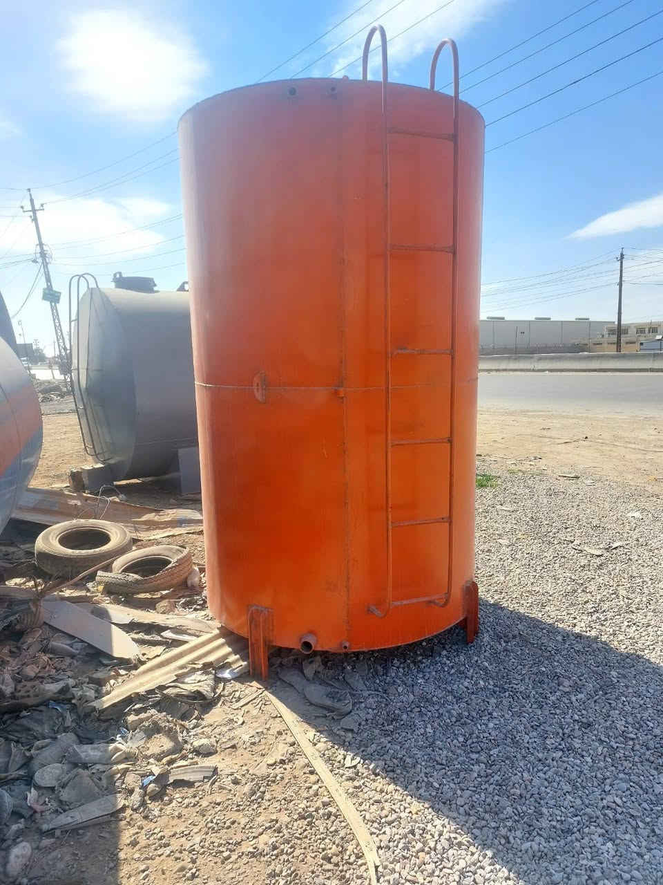 للبيع جميع أنواع الخزانات ولمقاطير مع ضمان بغداد صناعه جرف النداف ***********
