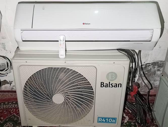 مكاني قضاء الحمزه الشرقي ***********
سبالت طنين عدد 2 بلسان ويورك نضيفات جدا جدا اخو جديد اليورك ب 425 والبالسان ب 475
