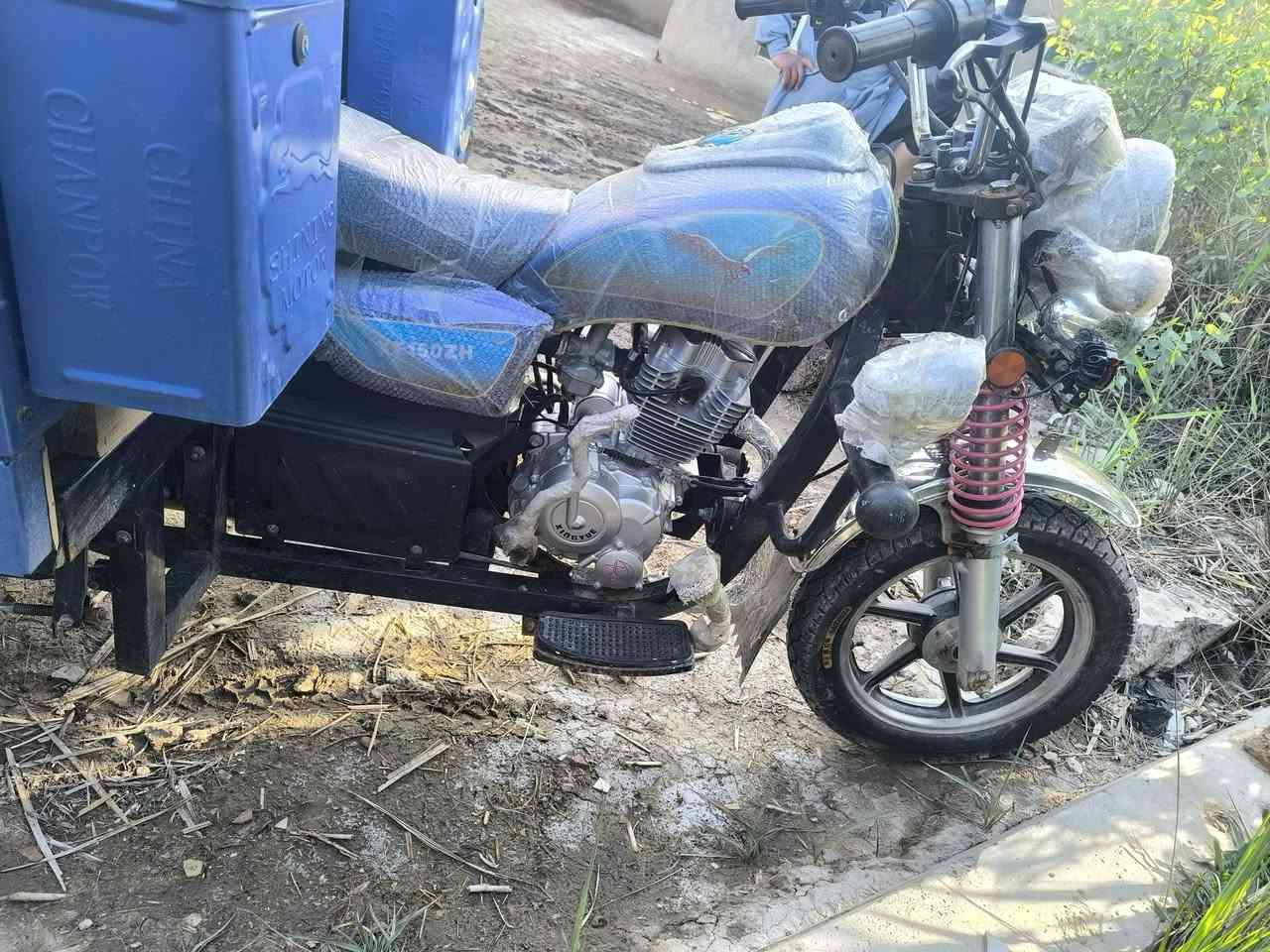 سلام عليكم ستوته فحل  لبيع 
موديل 23 وكيل ابو نوار اوراق اصولي 
مال جناي ماعايزه برغي نظافه فول مكينه 25 شديتهه من وكيل 
لسعر مليونين وربعميه وخمسين وبيهه مجال بصيط 
  الله شاهد مكلف بنشر اني هاذه رقم راعيهه 
***********
