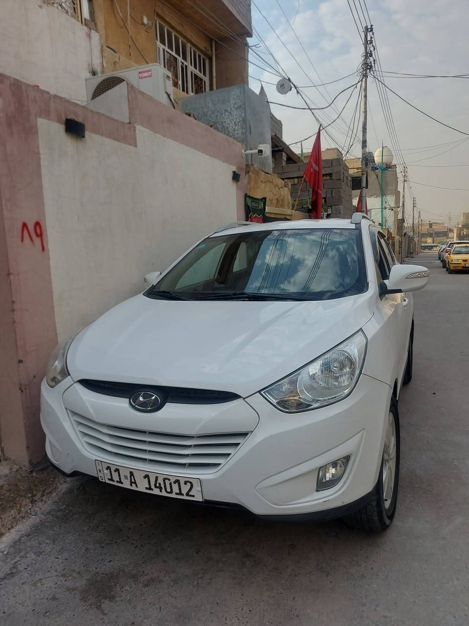 توسان ١٣  رقم بغداد بسمي
سياره نضيفه مكينة وتبريد خير من الله  ماشيه ٩٣ حقيقي 
السعر ١٤٥ $ خليجي   مكاني  بغداد 
***********
