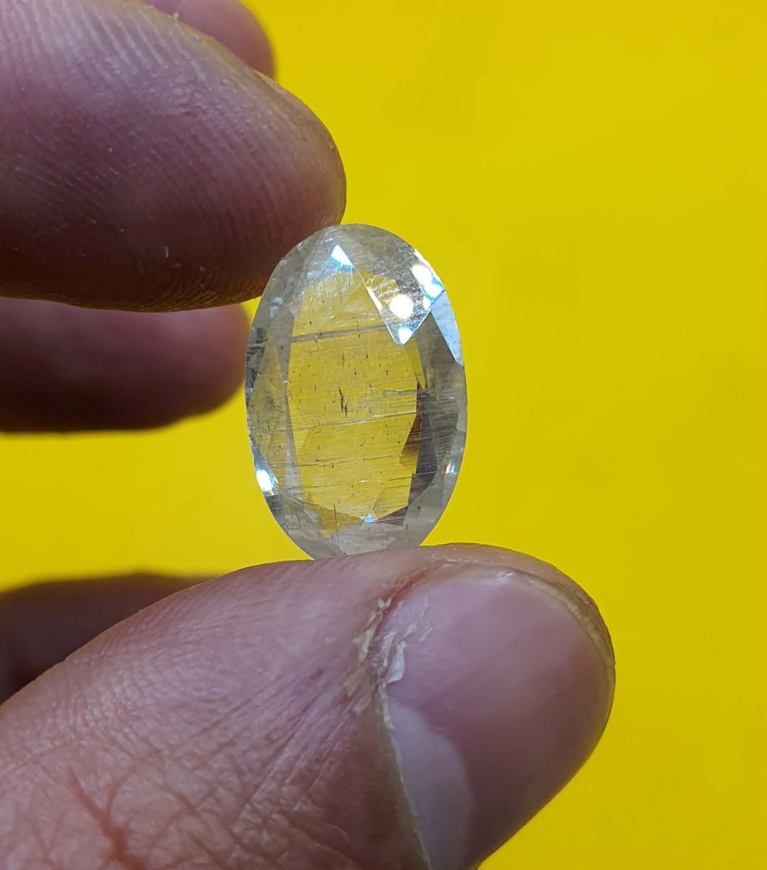 ماشاءالله…ياقوت ابيض أفريقي أصلي طبيعي شرط أصلي صلادة أكثر من 9 درجات وزن 6.5 قيراط حجم 17 ملم قطعة من النوادر السعر 100 دولار
***********
