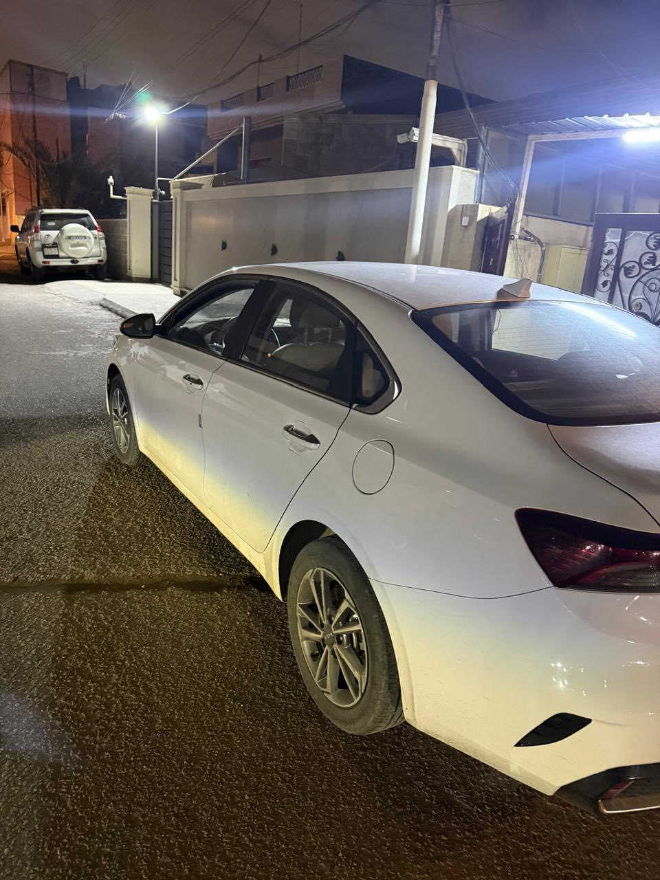 السلام عليكم
كي 3 2022 

خليجي مكفوله من ضربه

ماشيه 34 

حساسات فتحه مرايات هيتر شاشه تحكم ستيرن

محرك 1500دبل نوزل

مكان شارع فلسطين
السعر 130 وبيها مجال

***********
