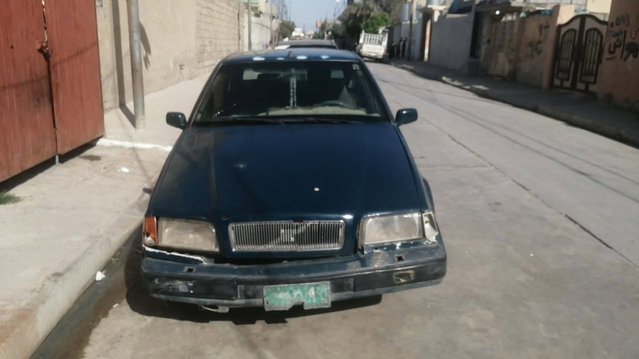 سلام عليكم 
سيارة ڤالڤو حجم 440 سيارة نضيفة وشغالة للبيع بسعر 12ورقة بيها مجال قليل وبيها كاربون
***********
***********
