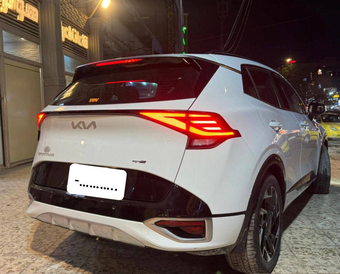 السلام عليكم 
كيا سبورتج ٢٠٢٣ للبيع 
وارد خليجي 
المواصفات GT line 
كشنات كهرباء 
الكشنات جلد 
تدفئه و تبريد للكشنات 
تدفئه ستيرن 
حساسات اماميه وخلفيه 
كامره خلفيه 
نقاط عمياء 
صندوق كهرباء 
سقف بنوراما 
دخول ذكي 
مثبت سرعه 
اوتو هولد 
هاند بريك كهرباء 
تحكم في مستوى الضوء 
السياره مع ثنين بصمات 
تشغيل عن بعد 
الشاشه تدعم ابل كار بلي و اندرويد اوتو وايرلس 
مكينه ٢٠٠٠ اربعه سلندر 
ممشى السياره ٢٧٠٠٠
سياره بيه بعض من رصعات ومعدليه لا pdr 
للستفسار الاتصال على رقم  ***********
