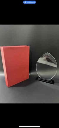 الدرع كريستال. متوفر ب ١٥ نوع  كرتون ٢٠ عدد بيها  سعر كرتون ( ٦٤$ ) ( ...