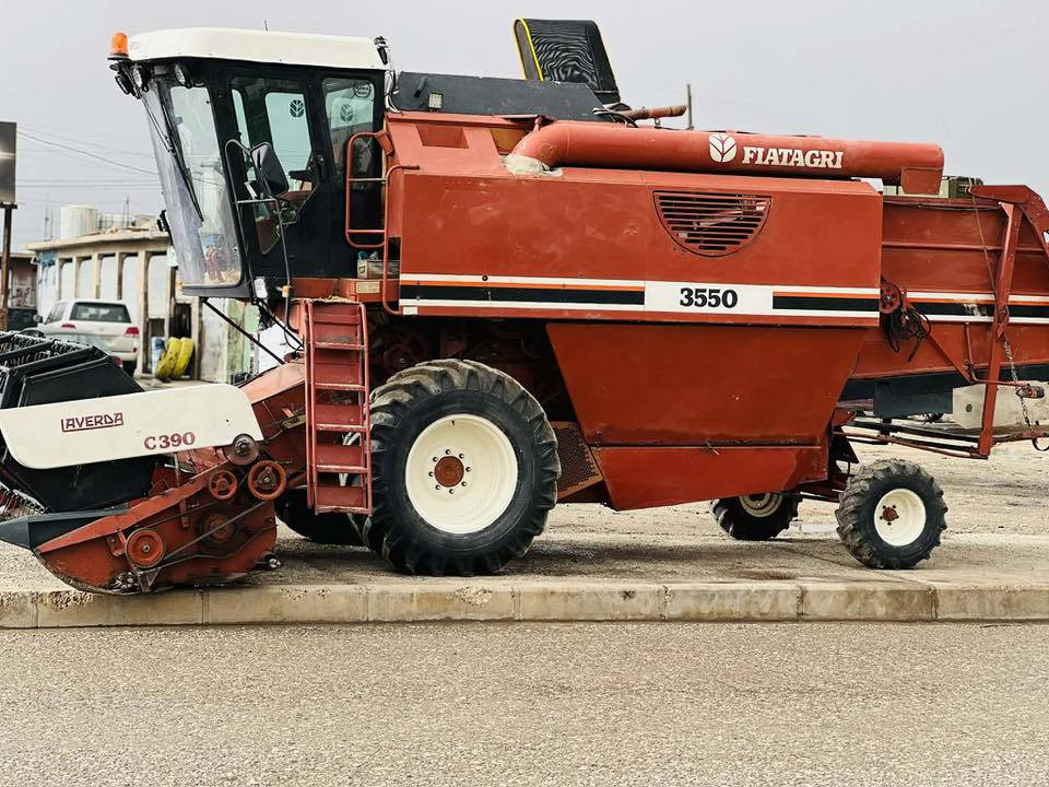 بەناوی خوای گەورە بۆ فرۆشتن دەراستەی لاڤردەی ئەورپی مۆدیل ١٩٩٧ قەمەرە رەش ٣٥٥٠سۆپەر   

***********
