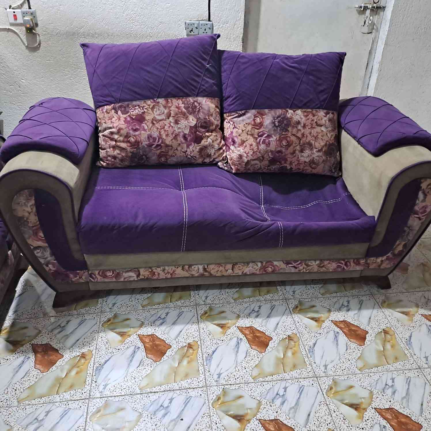 قنفات مستعملة للبيع للاستفسار التواصل على الخاص او الاتصال على الرقم : ***********
