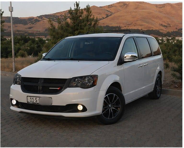 🚐 سيارة دوج كرفان 2020 سياحية للإيجار مع سائق
تتوفر سيارة Dodge Grand Caravan 2020 حديثة ونظيفة لخدمات السياحة والسفر داخل العراق.
✅ تتسع لـ 7 ركاب ✅ مكيفة بالكامل ✅ مقاعد مريحة ومساحة واسعة للأمتعة ✅ مناسبة للعائلات والوفود السياحية ✅ رحلات بين المحافظات والمواقع السياحية والدينية ✅ سائق ملتزم وخبرة في الطرق
أسعار مناسبة وخدمة مريحة وآمنة على مدار الساعة للحجز والاستفسار: ( رقم الهاتف ***********
