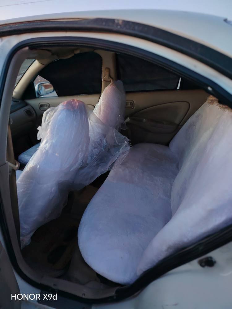 نیسان سەنی یابانی 2009تۆماتیک   
گێڕو مەکینە   کارەبایەتی   تەبریت ساردو گەرم  دارو بەردی بەشەرت   تابێی توندو تۆڵە   چرکەی تیانیە 
***********
*********** كويسينجاك, أربيل
