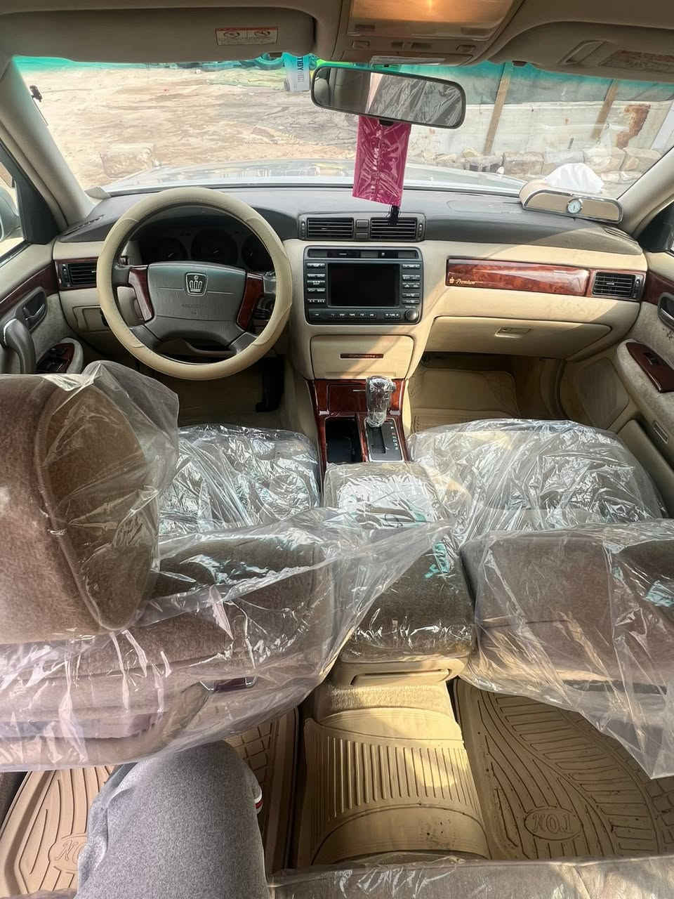 مكلف بالنشر السيارة ادوات ادوات بدون لوحات كفالة عامة ضربة كص فتح تبديل دخول جديد السيارة حيل حيل جديدة 
جنون للبيع دخول جديد لون بحري 3دكم داخل مخمل بيجي 
 شاصي75 موديل2003 كشنات وستيرن كهربأء لايت زينون بلاد كرستال اصل برده خلفي السياره بعدهي بريحة اليابان ويل حصيرة مع طخم تاير السياره كفاله عامة  مكانها بصره 
***********
