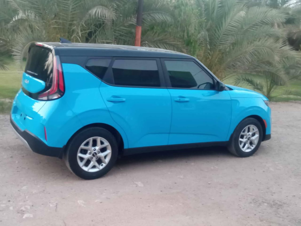 السلام عليكم...لبيع كيا صول موديل 23 لون مميز .. رقم اربيل دولي جديد ...فول ماعدى فتحه قماره  توكلر موصفات حلوه .. حادث جانبي تبديل باب صدر نصبغ ماشيه 9 ألف رقم شاصي مع صور حادث مرفق منشور ... سنويه اسمي انا...تريد وكاله تريد تحويل اسمك ..مكاني حله مركز ***********
