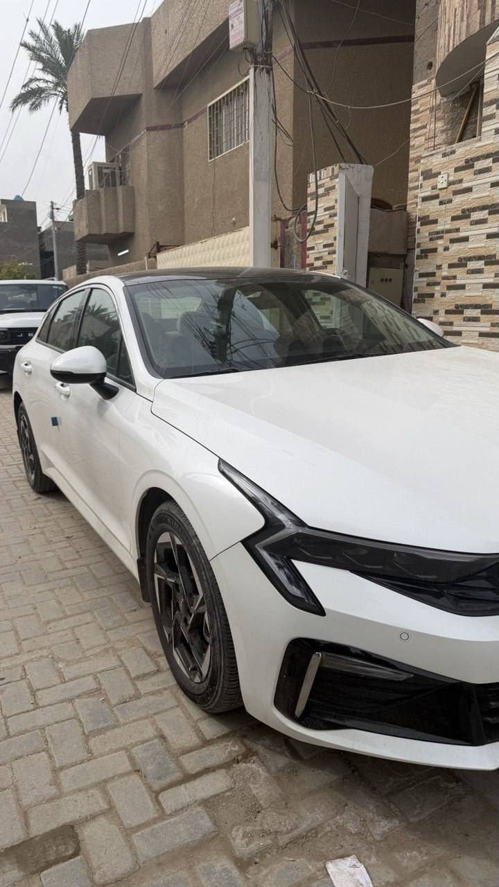 السلام عليكم K5 2024 خليجي
رقم بغداد مميز مواليد 71998 
ماشية 21 الف 
فول مواصفات ام اللد الخلفي  
بنوراما 
بصمة 
مري شفط + تشغيل عن بعد
حساس امامي خلفي 
لد امامي خلفي
كشن كهرباء 
ابل كار بلي + اندرويد اوتو
مكفولة كفالة عامة من الصبغ والبارد السيارة جديدة
 للبيع بـ 233$
مكاني بغداد السيدية 
الرقم ***********
