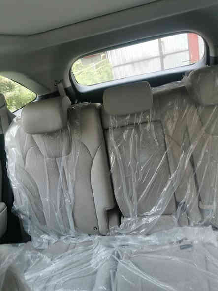 السلام عليكم للبيع سورينتو موديل 2023 شركة المجموعة الدولية العراقيه 4X يعني الفول مواصفات بانوراما رقمها بغداد تحويل ثاني يوم ماشيه ١٧٠٠٠ بيها هواي مواصفات بيها طعجه  بلبنيد وبلجنطه مثل ما موضح بلصوره وبيها بارد  مثل ما موضح بلسونار مكاني بغداد البلديات السعر 310
وهذه رقمي***********
