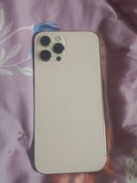 للبيع ايفون 12 برو ماكس لون ذهبي مميز نظافة 99% مبدل شاشة اصلية  تك سي...