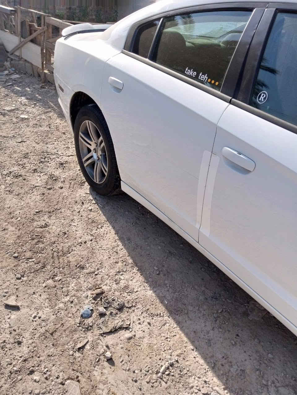 بدون تبديل لون ابيض بيه بارد ١٣ أربيل وربع الباب الخلفي صبغ   مكانه بغداد/الزعفرانيه للاستفسار  *********** بغداد, العراق
