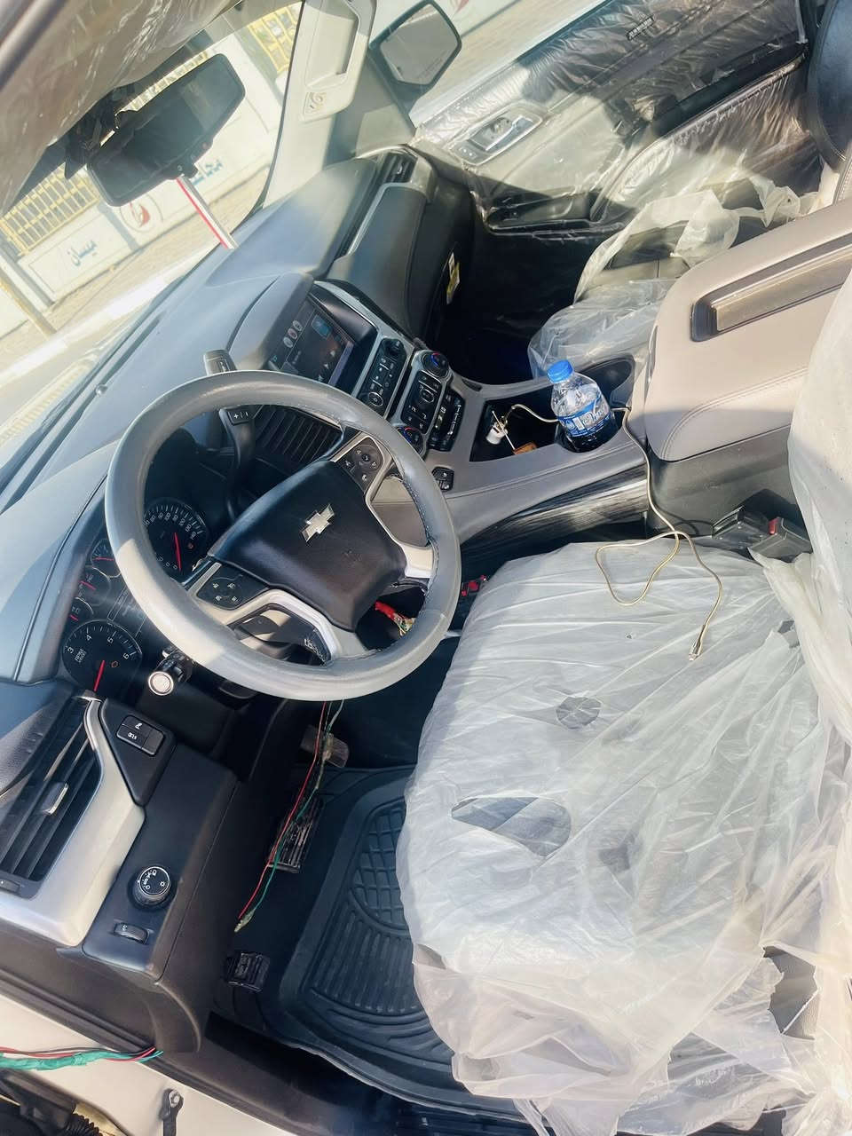 تاهو 2016  ادوات بيه كصه قماره
رقم اربيل متوم سنويه طبق الاصل وين متريد اطلع بيه
المواصفات  Lt
كراسي اثنين كهرباء
كروس سرعة
فول تحكم استيرن(جهتين امامي+جهتين خلفي)
شاشة عرض الاعطال
دبل كير(عادي+اوتوماتيك) 
دبل حساس(امامي+خلفي)
نظام تحكم بمستوى الضوء الداخلي
مانع تزحلق
تو ويل
شاشة امامية كبيرة اصلية
كامرة خلفية اصلية
تشغيل عن بعد
قاصة سرية
لايت عدسة زنون
لد امامي
 وتخم تاير جديد برجستن 
السيارة كل نقص مابيها صدر امامي خلفي 
السعر  (115 ) وبيها مجال
العنوان ميسان العمارة
للاستفسار ***********
***********
