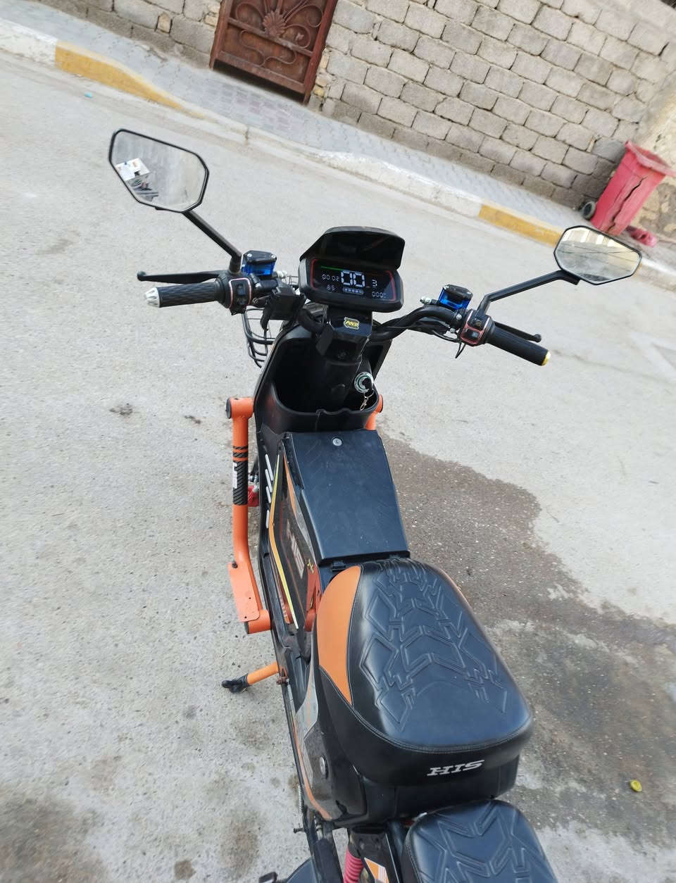 درجة شحن HIS
H900
اربع سرع
سرعة ٩٩
بطاريات فول 
تاير خلفي جديد
رجوع للخلف نظام R
شاشة جبيرة تفاعلية
تقرة الاعطال.
بلوتوث
جنطة امامية.
حامل وشاحن تلفون
لايت لد عالي ناصي
نشرات مع اللايت
اشارات يمين يسار ٤
بيها نقص قفل الجنطة مكسور.وغلاف البك لايت مكسور فقط.شغال.
ودواسات الرجلين ، البلاستك مكسور فقط.

السعر ٤٧٥ الف

مكان بعقوبة التحرير 

متواجد خاص.راسلني وتدلل.


**إذا كنت صاحب هذا الإعلان وتريد حذفه لأي سبب، رجاءا أرسل رسالة إلى الدعم الفني**