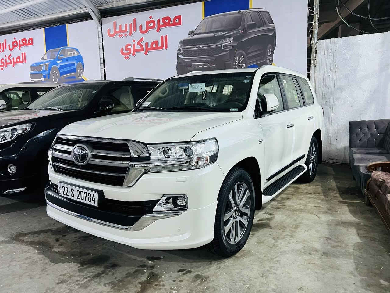 السلام عليكم خوان للبيع الاندكروز موديل 2019
السياره GXRفول مواصفات 5.7
يعني فول فول 
السياره ماشيه 97الف حقيقي 
السياره رقم أربيل تحويل ثاني يوم 
السياره كفاله عامه بس بيها ملاحضه بسيطه جوه بل بك  لايك باردات  
السياره كلش حلوه 
مكان السياره واسط الصويره 
اللاستفسار ***********
