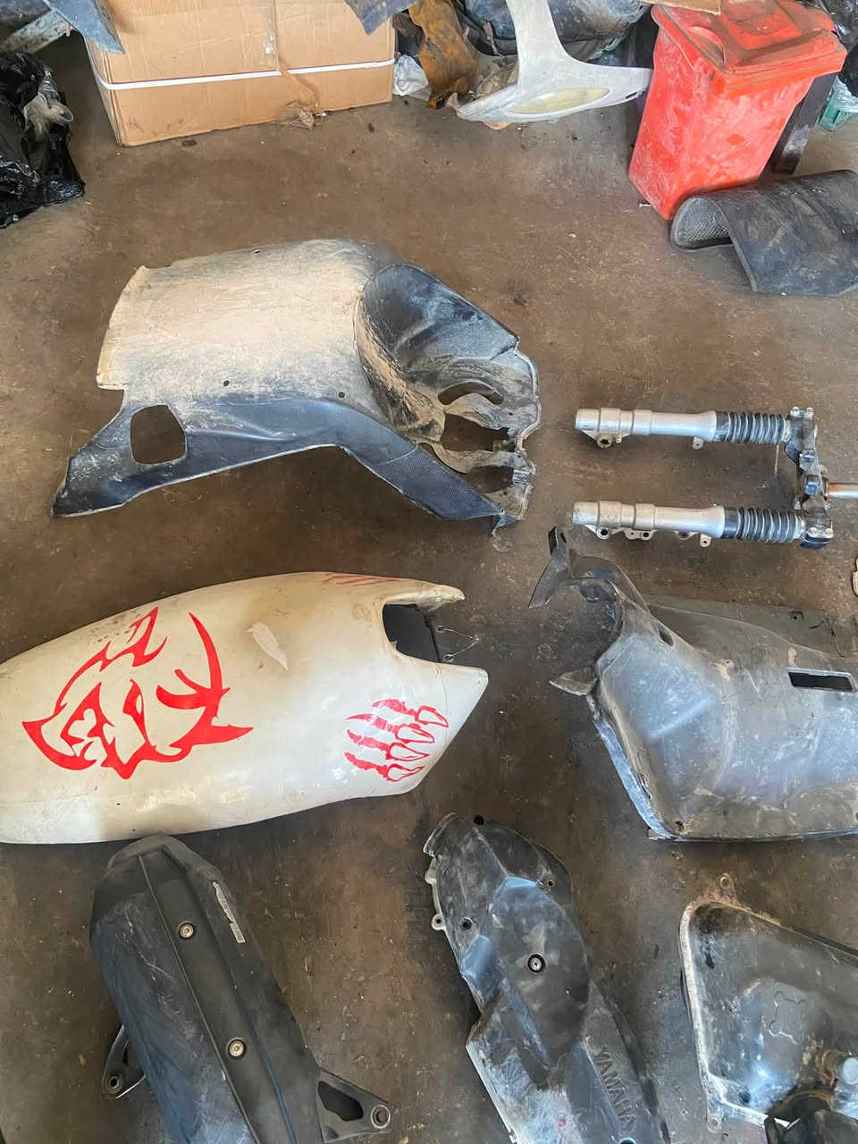 غراض جبلي تفصيخ كله ع شغل
توصيل موجود 
عنوان ديالى بعقوبه 
***********
