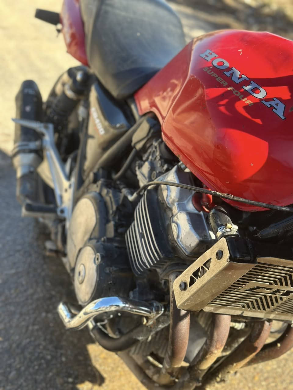 دراجة للبيع. بطح خط ثالث شغالة فول مواصفات 
للاستفسار والتواصل.
‭0771 657 3708‬
