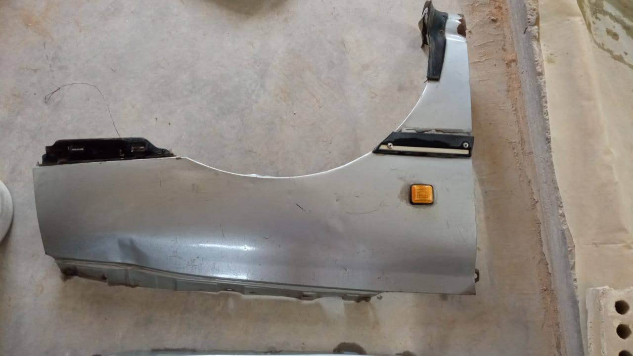 السلام عليكم عندي اغراض تفصيخ سياره كيه ريو 2004
للبيع: كلهن شلع 

 ابواب بنيد جاملغات اماميه

حداديه كشنات تانكي بانزين سلف دينمو حساسات حزام امان  ماطور ماسحات مروحة راديتر لايتات سكنات فريز وكافه الادوات عدا المحرك والكير مكاني النجف للاستفسار ***********

