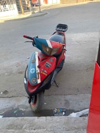 ماكس ١٤٠ للبيع نقصهه بس كابريتر و عضمه مال يده  بس الدراجه شغاله قفل س...