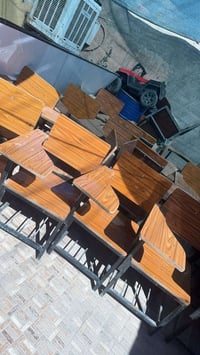 ستولات • ميز مكتبي • كرسي متحرك