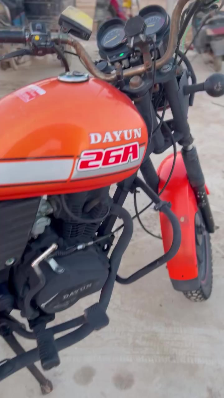 سلام عليكم دراجة داي ون فحل  شرط لا تنقيص ولا تبخر شلعه ومعدل فول؟ملاحظه دراجه وراقه ضاعن عندي كفلك عشاير مودليل 23جاهزه ع اخر حبايه كهربائيات كله شغاله سعره 900وبيه مجال الطيبن مكاني ناصريه قلعه سكر ***********😍
