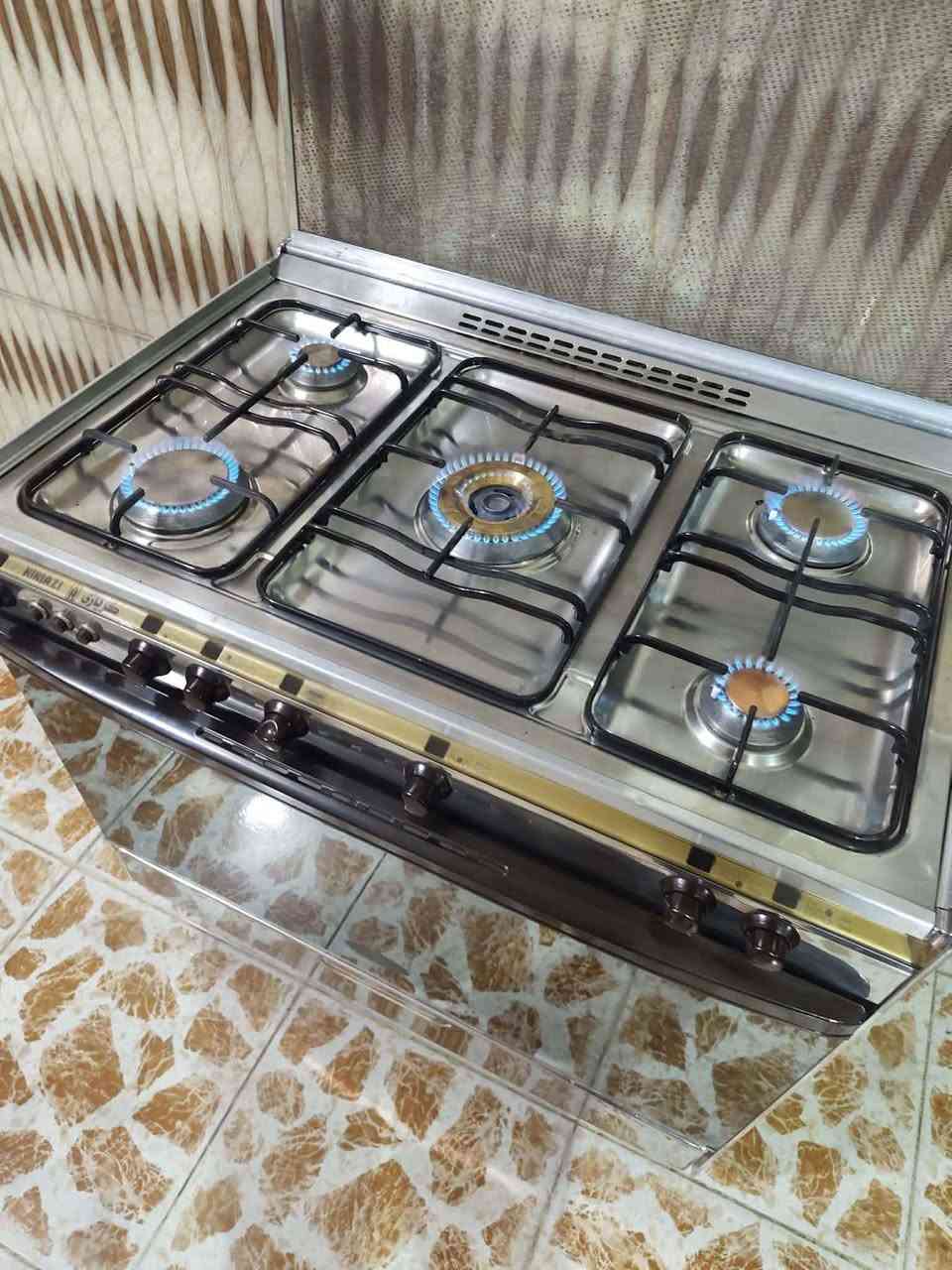 طباخ كريازي مصري 5 عيون 270 وبي مجال الدوره ابودشير واكوتوصيل بغداد, العراق


**إذا كنت صاحب هذا الإعلان وتريد حذفه لأي سبب، رجاءا أرسل رسالة إلى الدعم الفني**