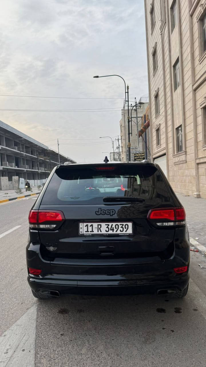 سياره جيب اسود موديل ٢٢ رقم بغداد تحويل من بسمي تحويل من البصره خليجي واحد على واحد فئه سي مكفوله مكان السياره البصره الجزائر اتصال *********** البصرة, العراق
