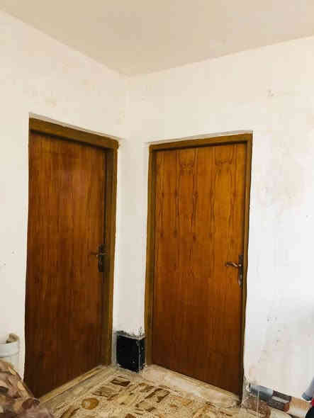 بيت للبيع على طريق كربلاء طويريج الحولي طابو زراعي سند٢٥ مساحه٢٠٠ متر طابقين اربع غرف نوم ومجمع صحيات وكراج ومنور   السعر ٦٧ مليون للاستفسار الاتصال ع الرقم  
***********
مامتواجد ع الفيس
